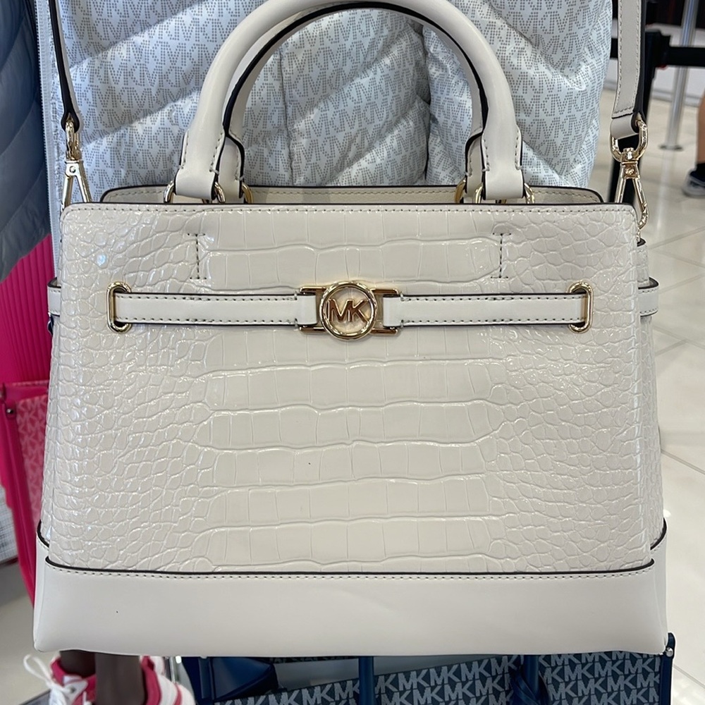 MICHAEL KORS
Reed Large Leather Belted Satchel Crossbody Handbag Center Zip NWT - Picture 4 of 16